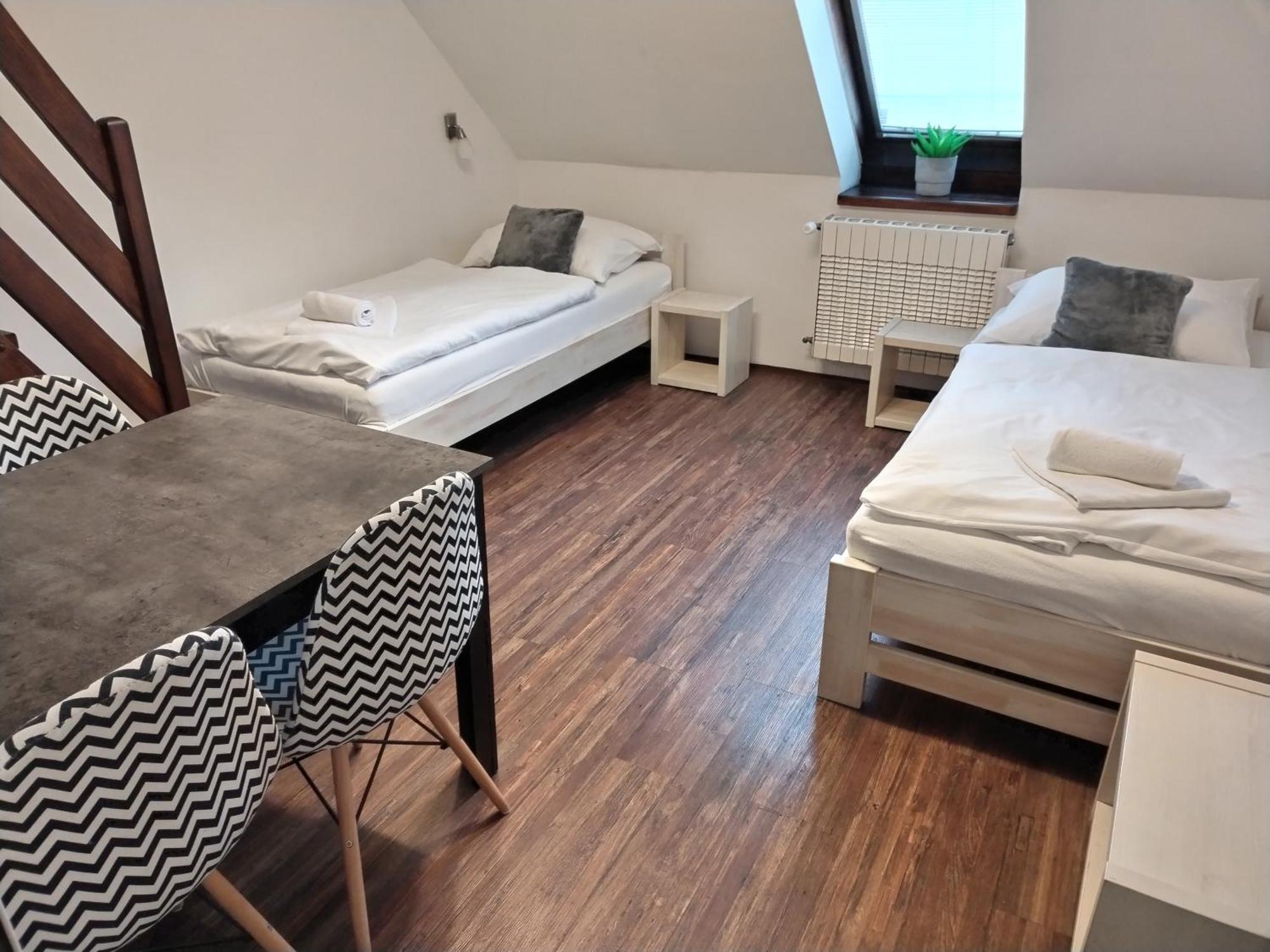 Hotel Na Baste Яблонец над Нисоу Екстериор снимка